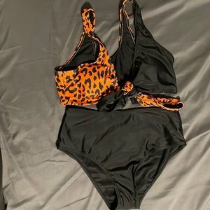 SHEIN two piece bikini 👙(Size: 0XL = 12).